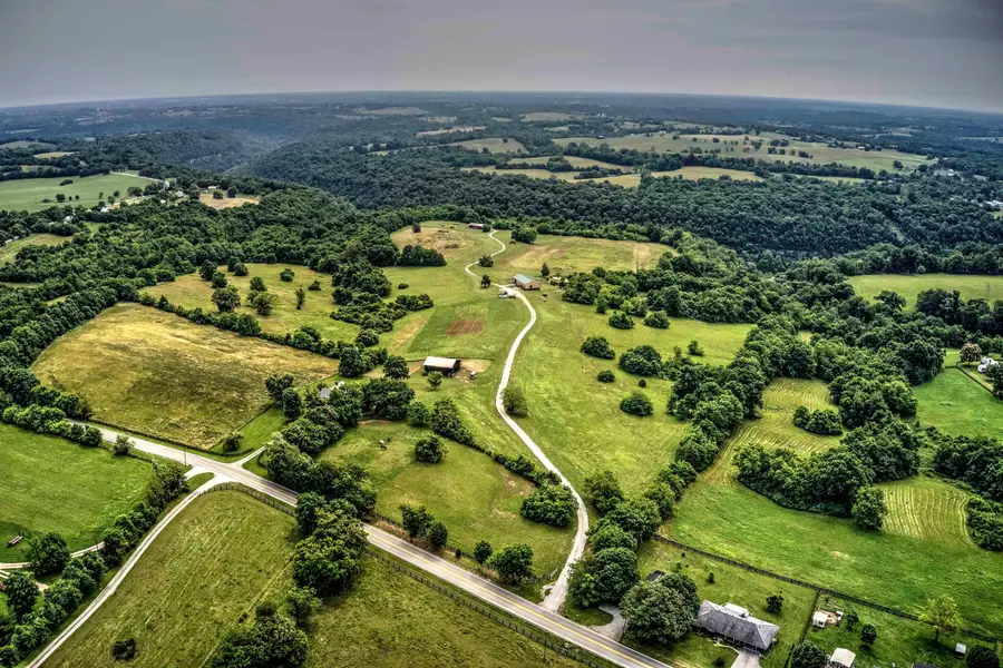 4160 Lexington Road, Harrodsburg, KY 40330 - Image #2