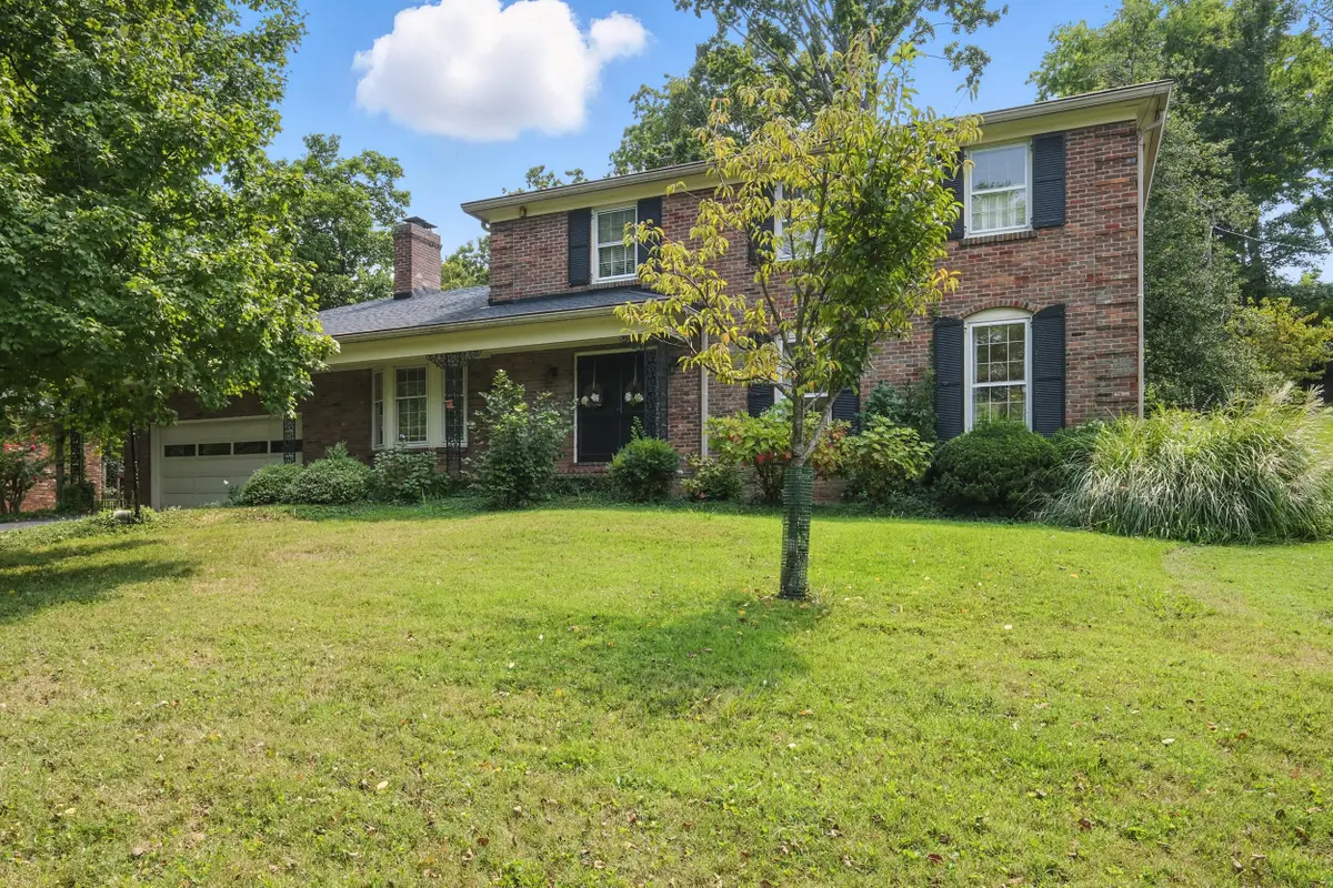 308 Blankenbaker Lane, Louisville, KY 40207 - Image #1