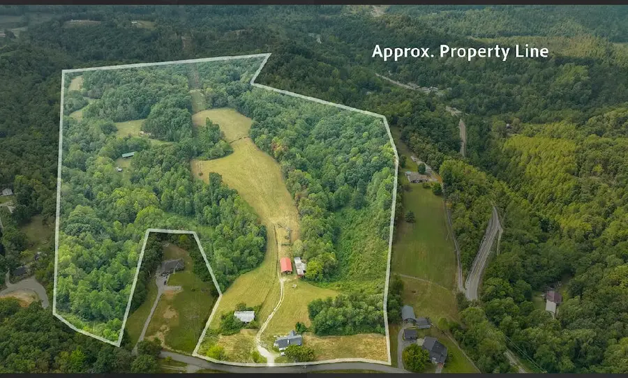 242 Lodge Hall Road, McKee, KY 40447 - Image #2