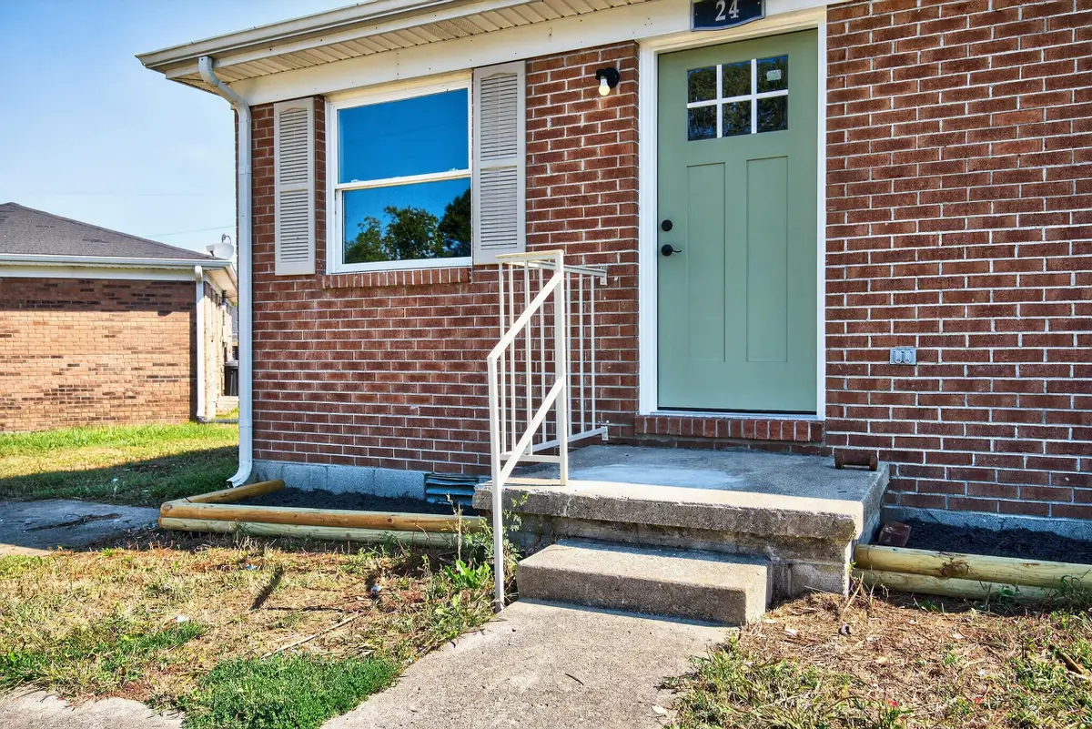 24 Cedarwood Drive, Lancaster, KY 40444 - Image #1