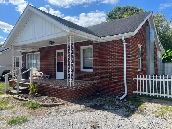 63 S 2nd Street, Allen, KY 41601