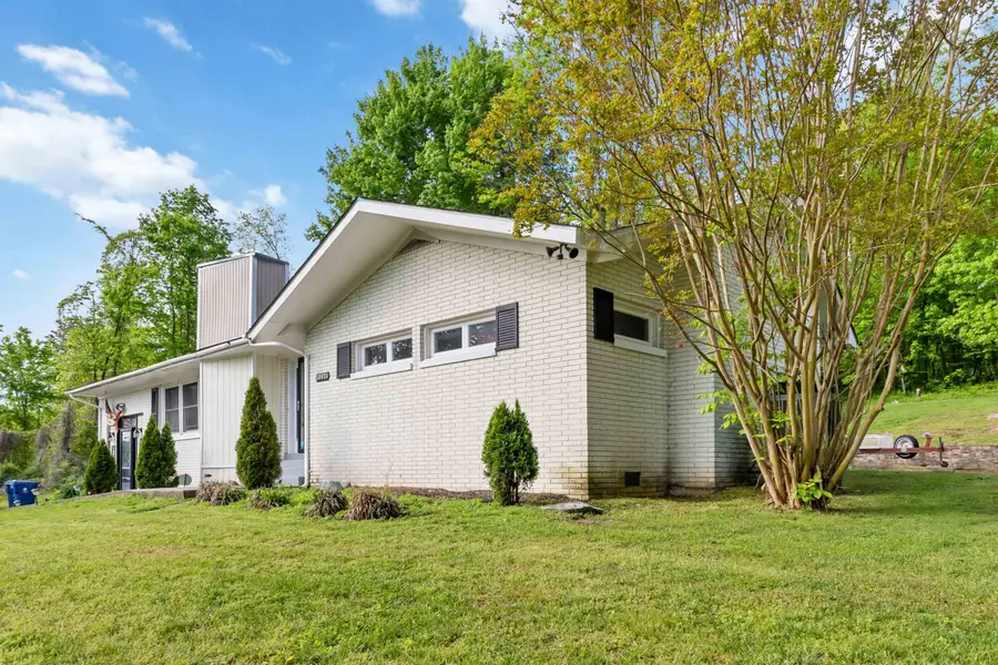 10031 South Highway #27, Burnside, KY 42519 - Image #2