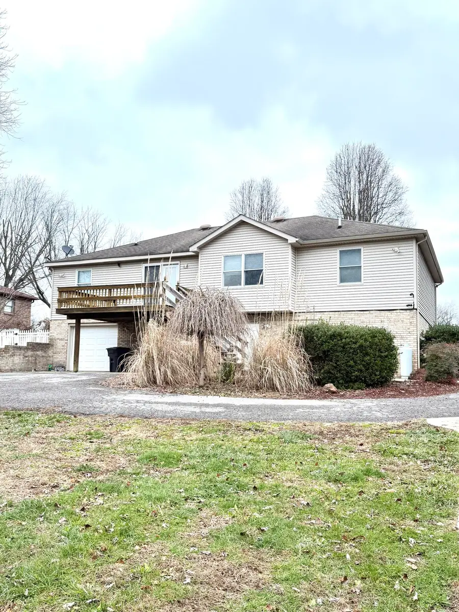 212 S Loop Drive, Stanford, KY 40484 - Image #3