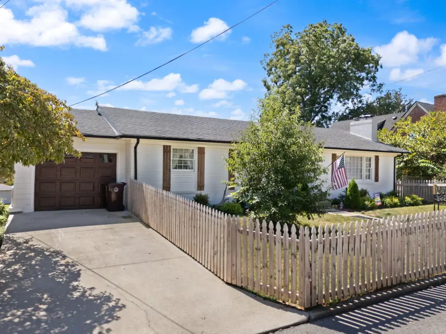 402 Clements Avenue, Somerset, KY 42501 - Image #2