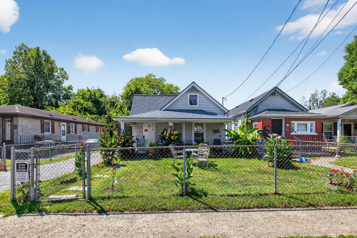 858 Charles Avenue, Lexington, KY 40508 - Image #1