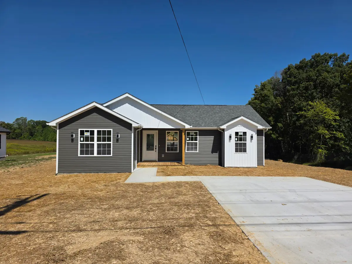 1118 Dean Hundley Road, East Bernstadt, KY 40729 - Image #1