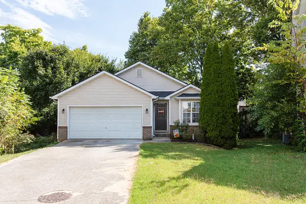 2705 Michelle Park, Lexington, KY 40511