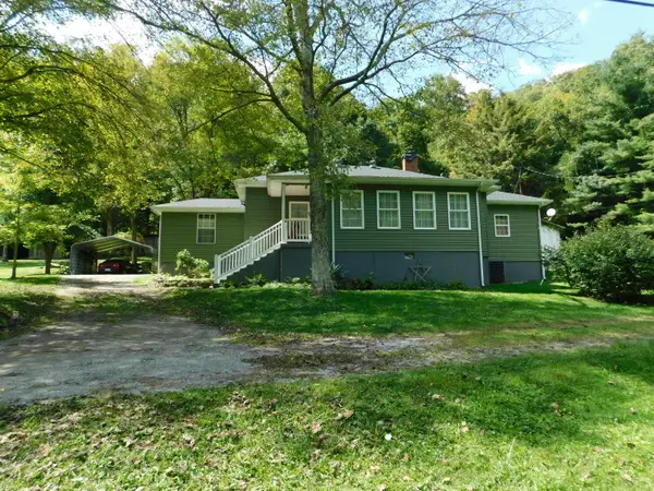 4942 Hwy 219, Wallins, KY 40873