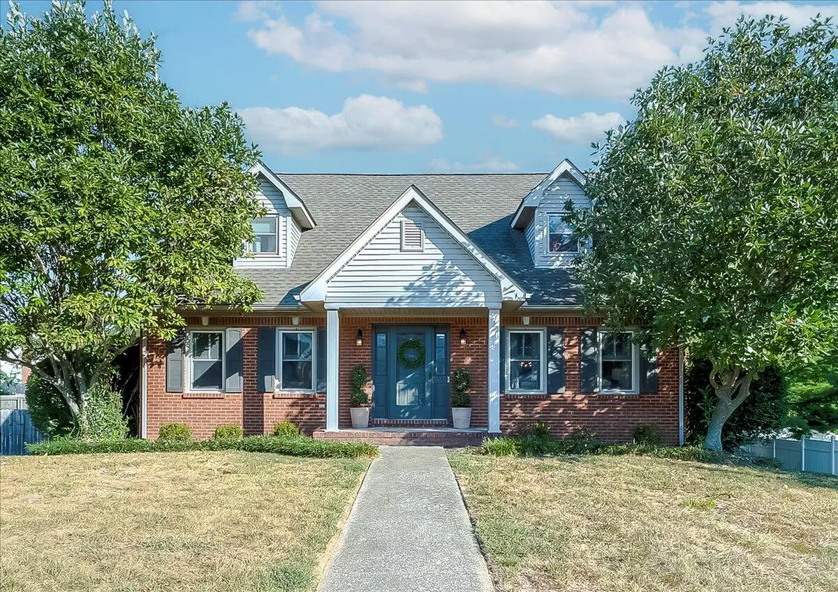 520  Sampson Drive, Frankfort, KY 40601 - #1