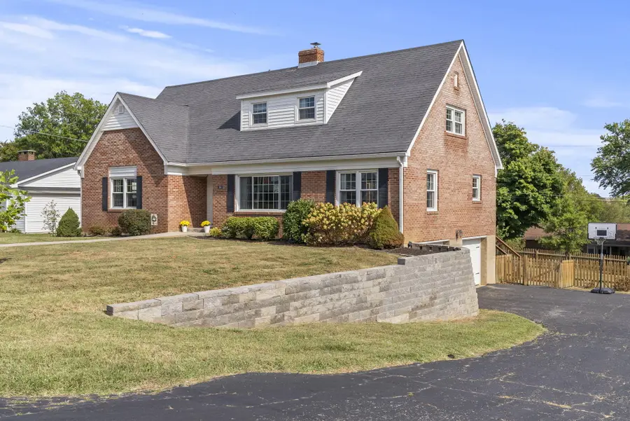 304 E Meadow Lane, Cynthiana, KY 41031 - Image #2