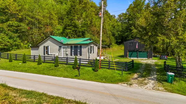 4021 Ky 1094, Campton, KY 41301