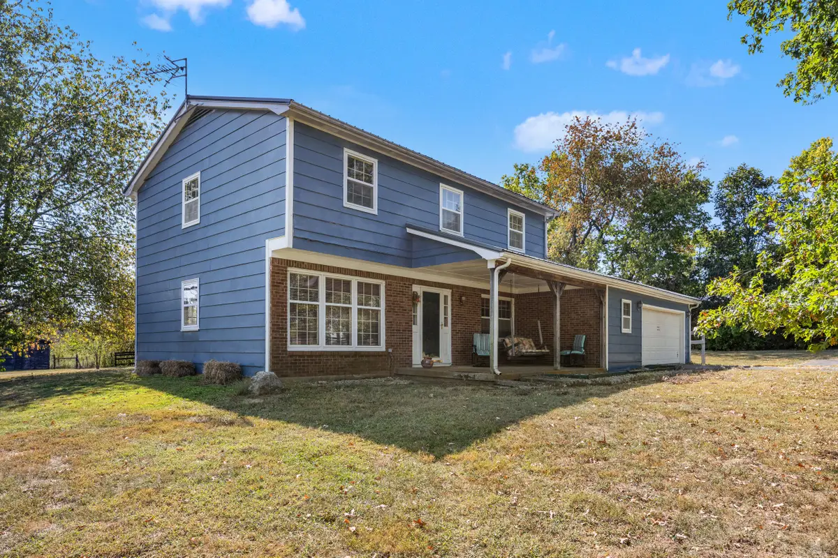2260 Keene Troy Pike, Versailles, KY 40383 - Image #1