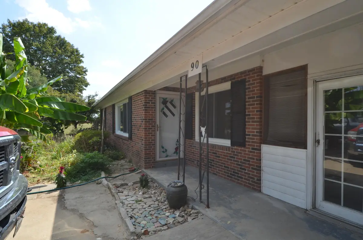 90 Sullivan Lane, Frankfort, KY 40601 - Image #1