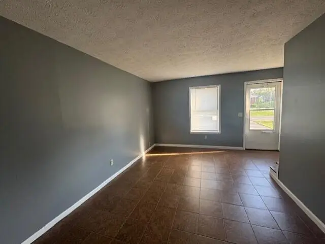 99-103 E Jefferson, Danville, KY 40422 - Image #2