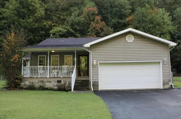 48 Amos Newsome Lane, Virgie, KY 41572