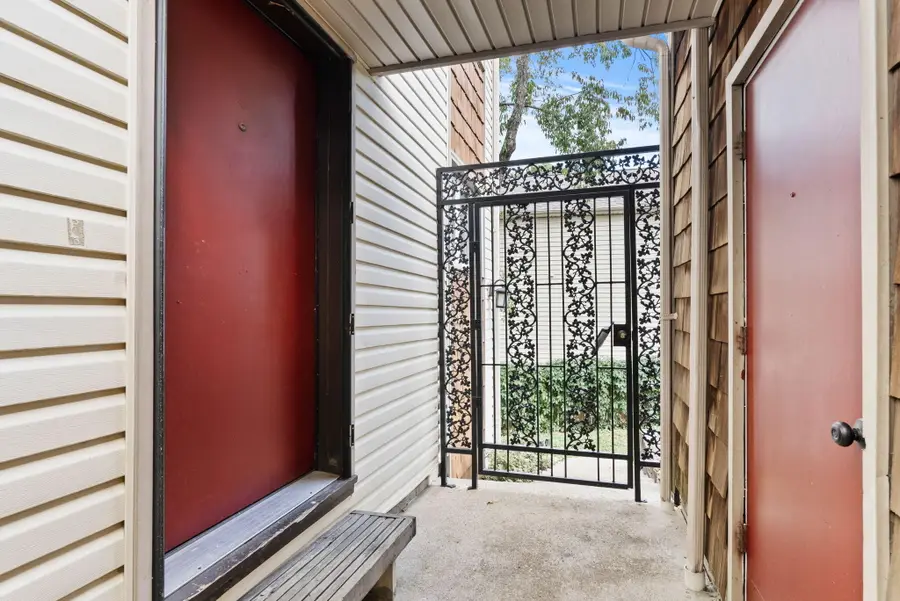 1077 Armstrong Mill Road, Lexington, KY 40517 - Image #3