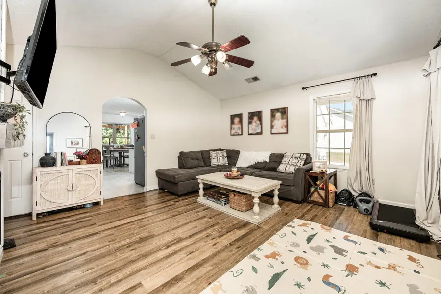 336 Northway Drive, Berea, KY 40403 - Image #2