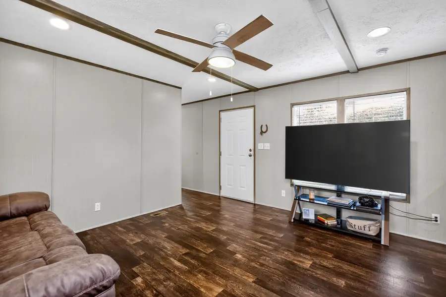 936 Dripping Springs Road, Crab Orchard, KY 40419 - Image #2