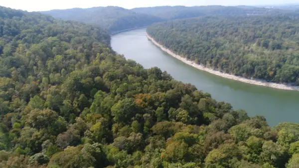 2000 Dixie Bend Road, Burnside, KY 41519