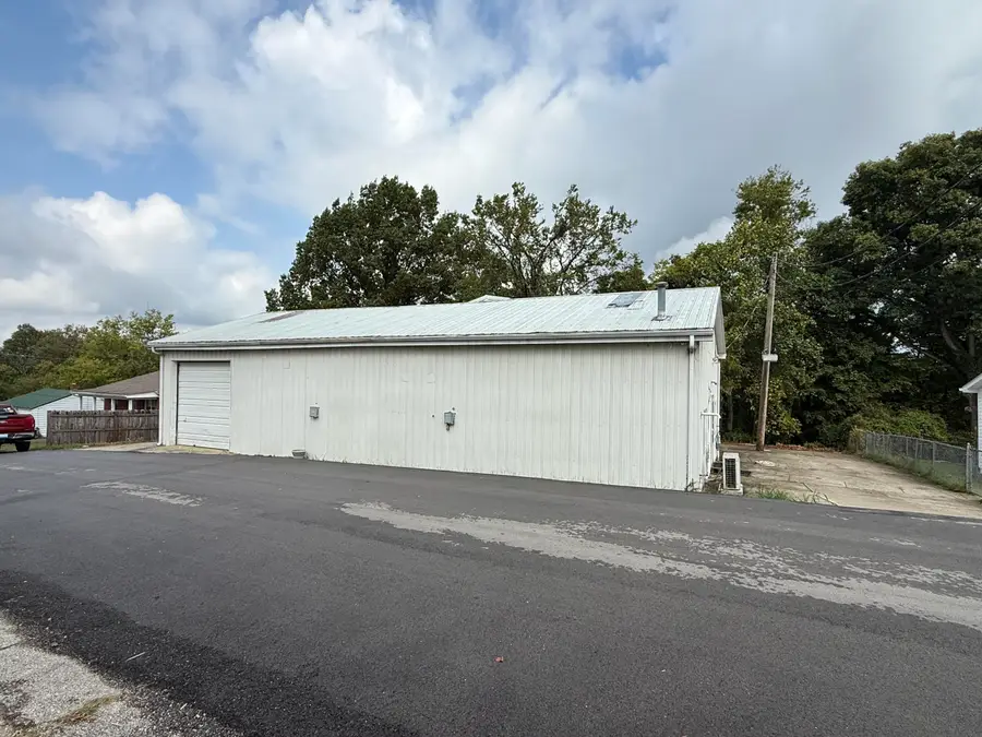 814 Clifton Drive, Frankfort, KY 40601 - Image #2
