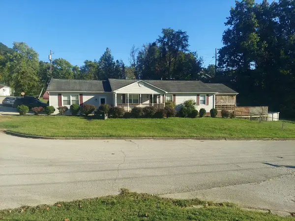 210 Evergreen Drive, Irvine, KY 40336