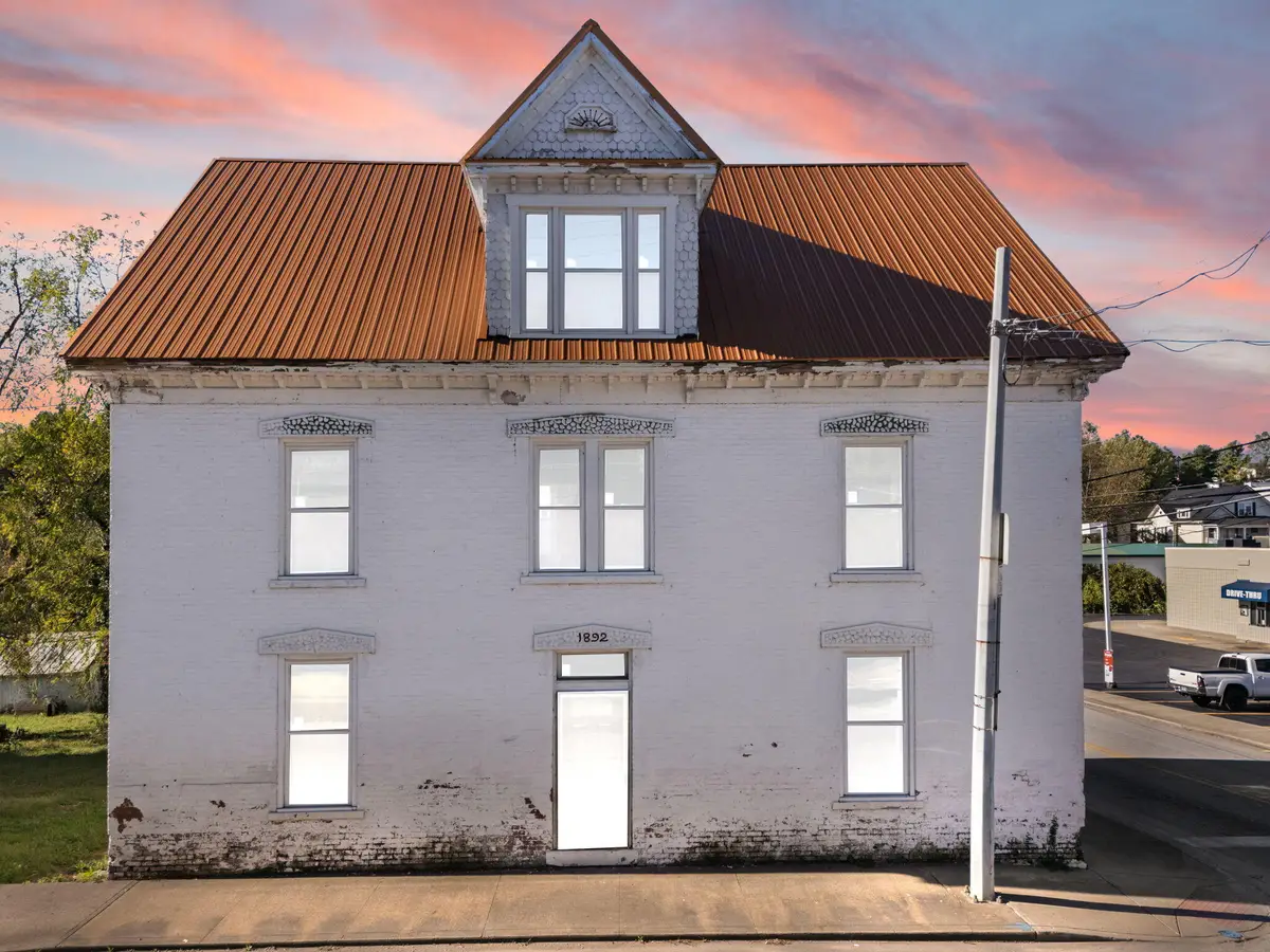 200 E Water Street, Flemingsburg, KY 41041 - Image #1