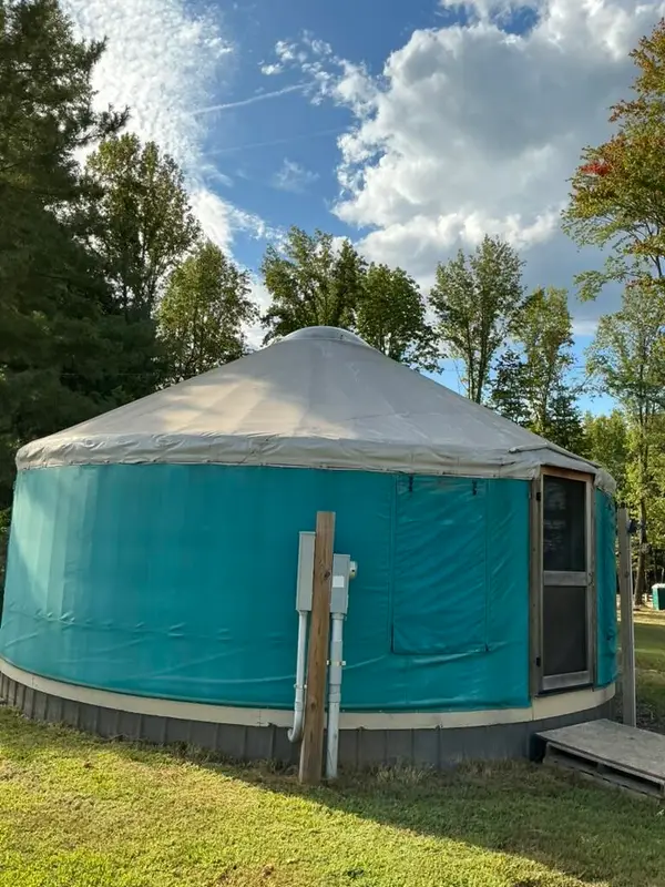 186 S Lake Bluff Lane, Scottsville, KY 42164