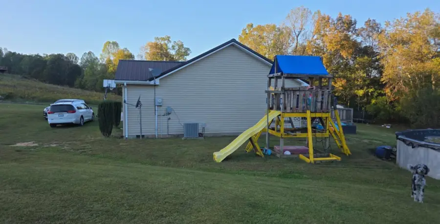 137 Maple Lick Subdivision Road, Booneville, KY 41314 - Image #3