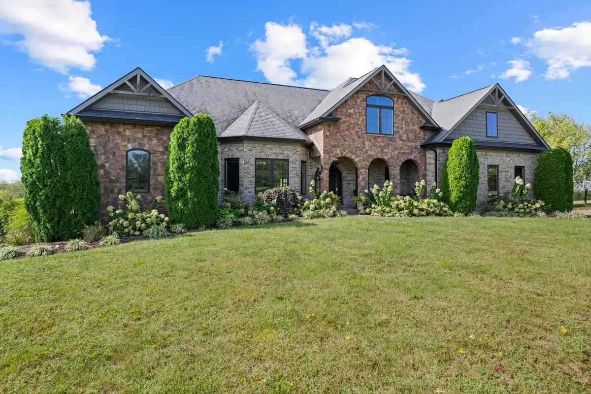 350 Cave Run Circle, Versailles, KY 40383 - Image #1