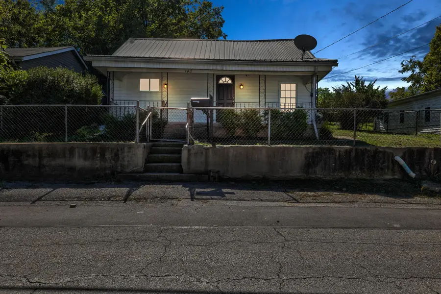 146 Cook Avenue, Winchester, KY 40391 - Image #2