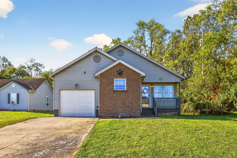 209 Allan Place, Winchester, KY 40391 - Image #2