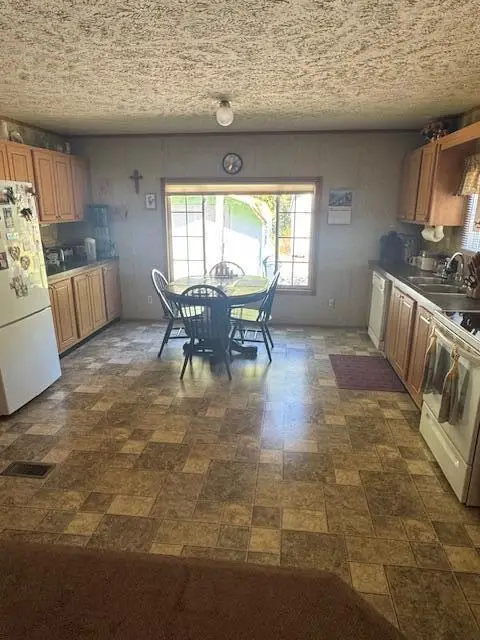 330 Eagle Rise Road, Nancy, KY 42544 - Image #3