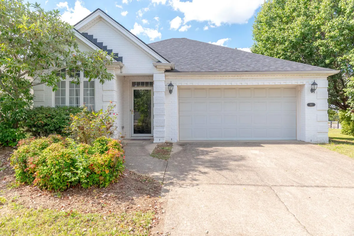 101 White Oak Trace, Lexington, KY 40511 - #1