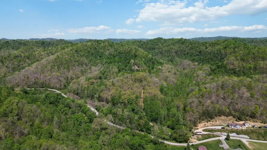 9999 Buzzard Road, Manchester, KY 40962 - #2