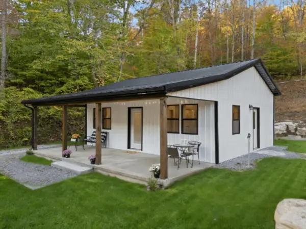 1260 Barnes Mountain Road, Irvine, KY 40336