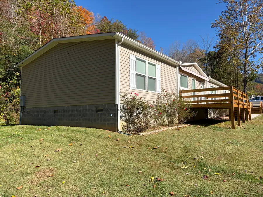 25 Banner Frk Road, South Wallins, KY 40873 - Image #2