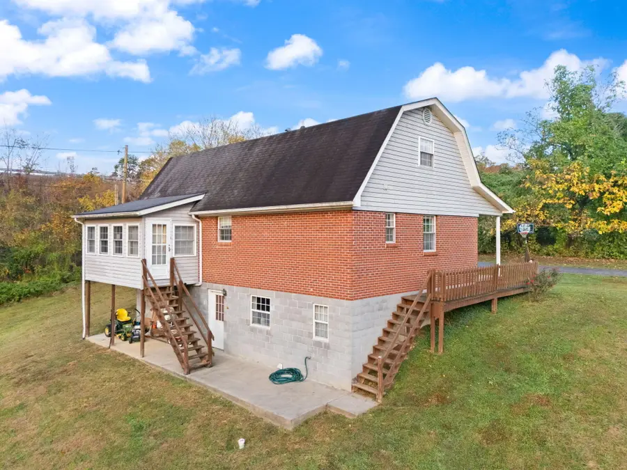 2137 Old State Hwy 11, Beattyville, KY 41311 - Image #3