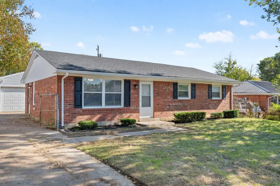 629 Hollow Creek Road, Lexington, KY 40511 - Image #2