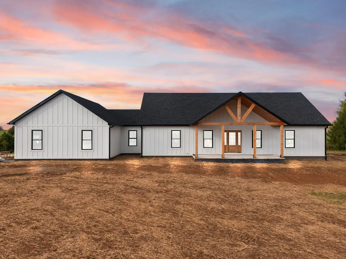 1577 Hunter Drive, Lancaster, KY 40444 - Image #1