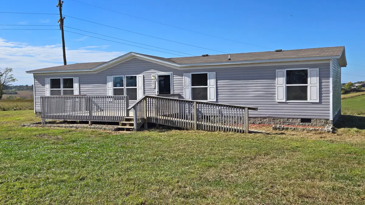 341 Glover Hls Lane, Glasgow, KY 42141 - Image #1