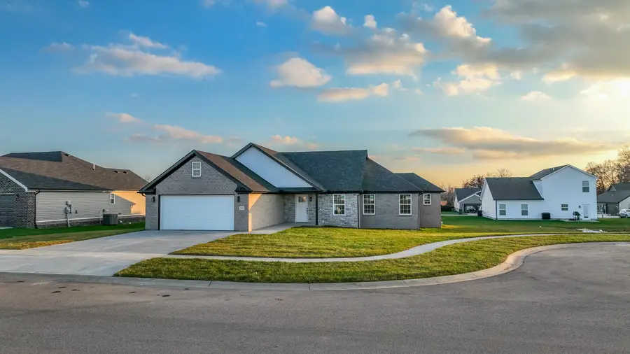 303 Mohegan Trail, Richmond, KY 40475 - Image #2