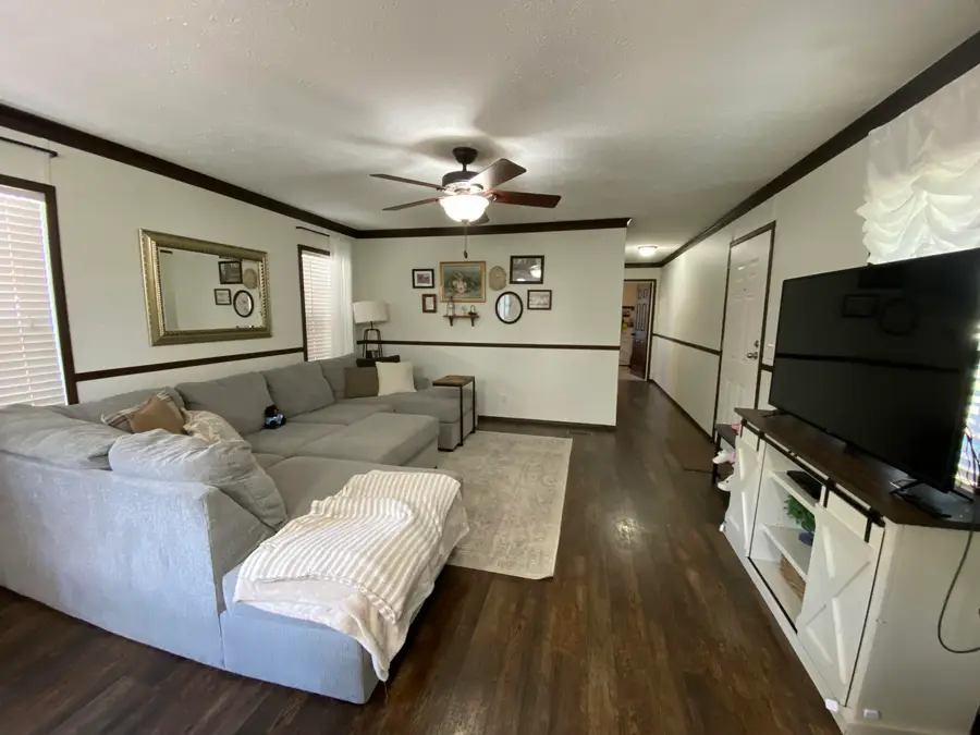 54 Rolling Cliff Drive, Bronston, KY 42518 - Image #2