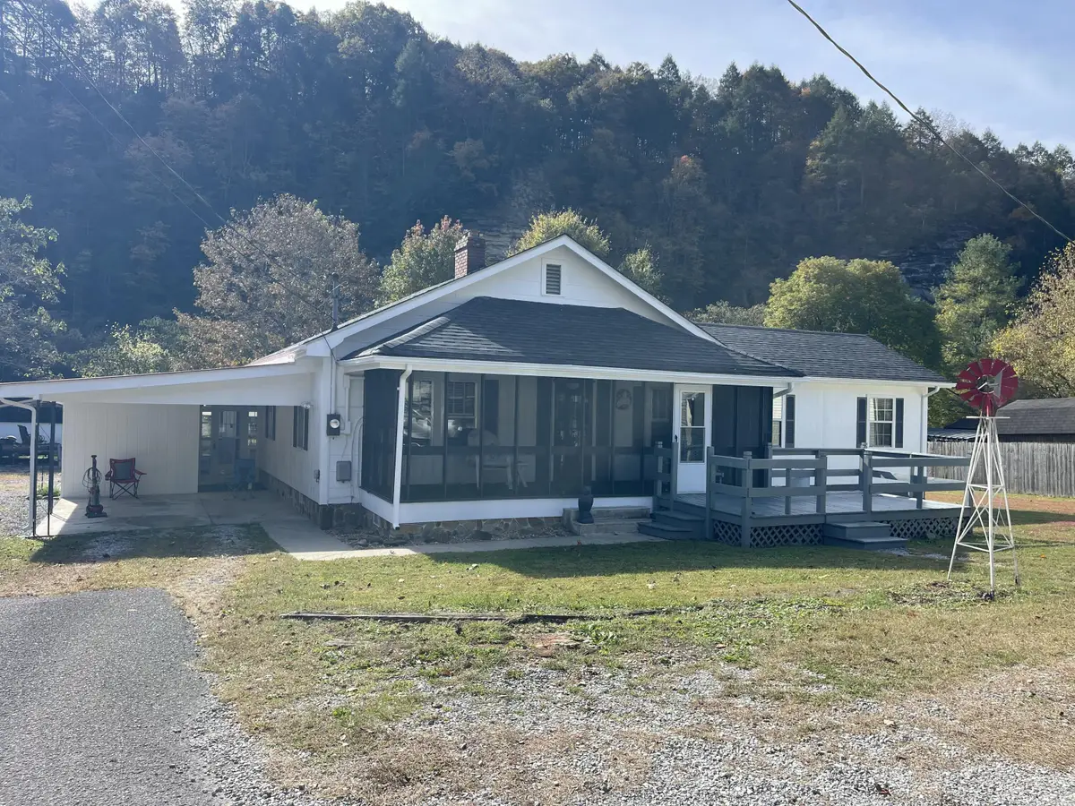 5014 Hwy 987 Brownies, Calvin, KY 40813 - Image #1