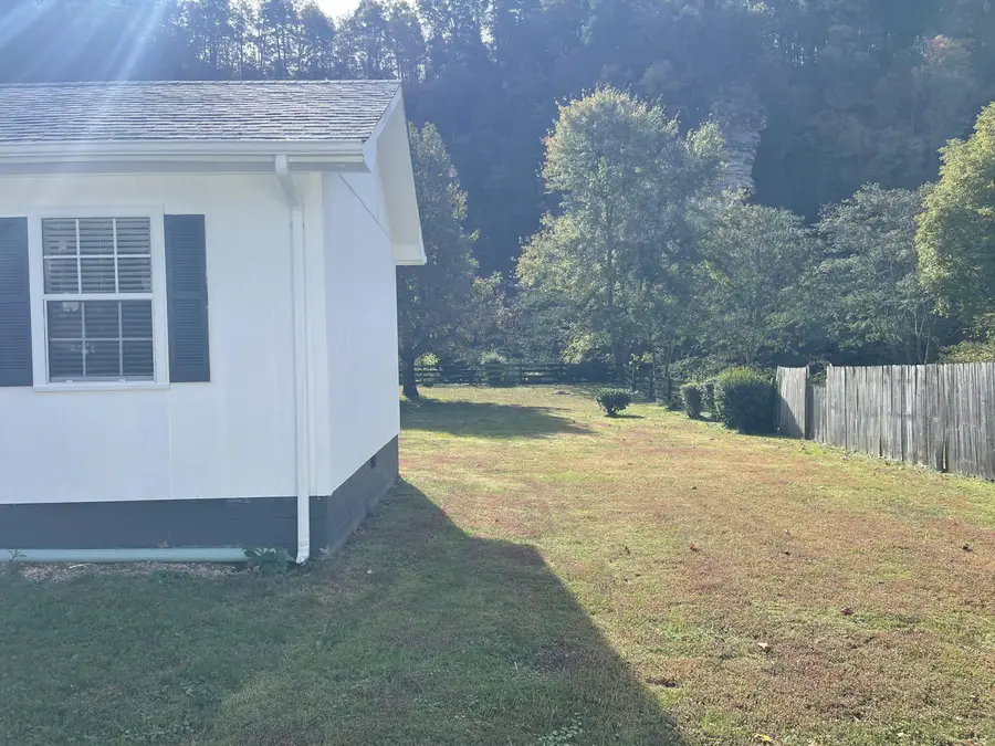 5014 Hwy 987 Brownies, Calvin, KY 40813 - Image #3