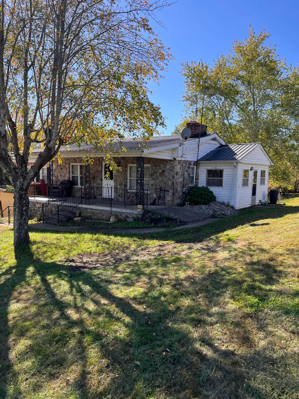 10 Beech Fork Road, Clay City, KY 40312 - Image #1