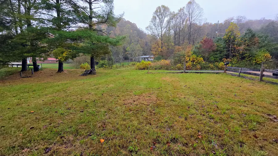5939 Ky-66, Big Creek, KY 40914 - Image #2