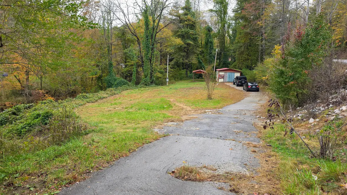 173 Charlie Sizemore Road, Manchester, KY 40962 - Image #1