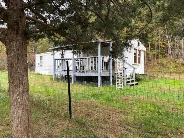 112 Liesegang Road, Beattyville, KY 41311