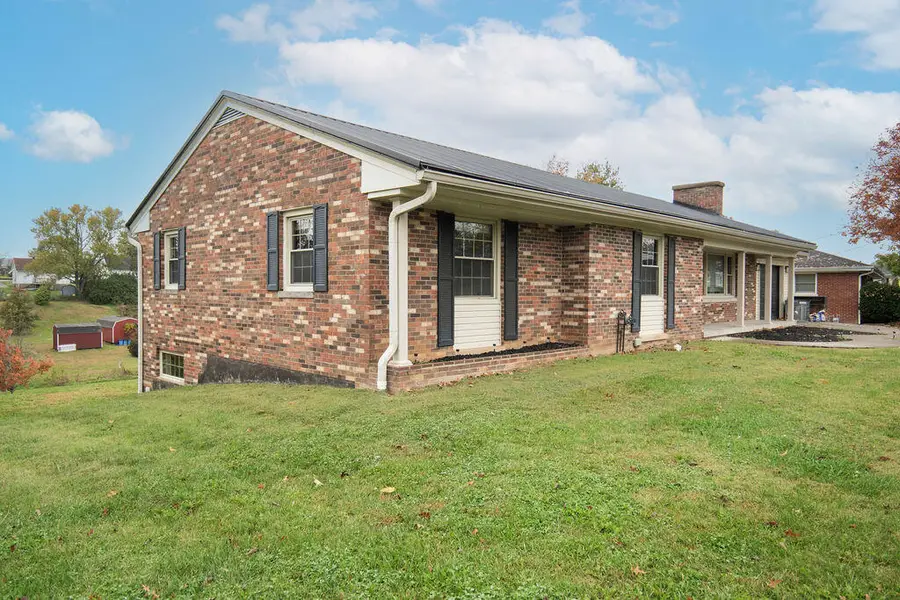 630 Elizabeth Court, Harrodsburg, KY 40330 - #3