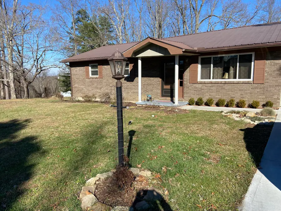 182 Fanchester Heights Road, Whitley City, KY 42653 - Image #2